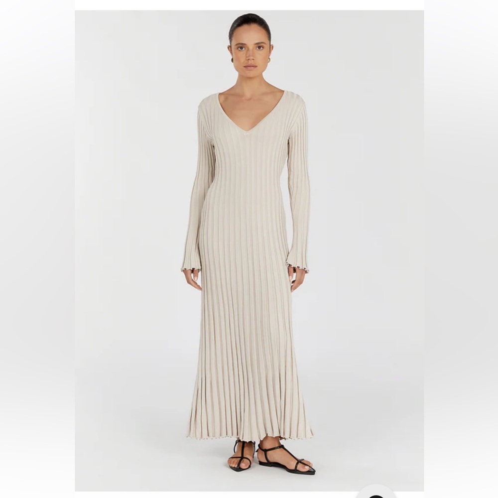 DISSH REIGN STONE SLEEVED KNIT MIDI DRESS